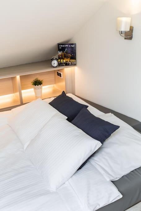 Modern & New Place Next To Wawel Castle & Vistula Cracóvia Exterior foto