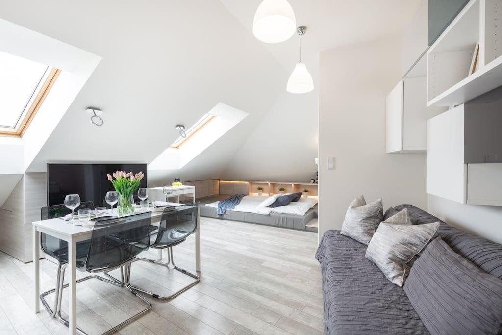 Modern & New Place Next To Wawel Castle & Vistula Cracóvia Exterior foto